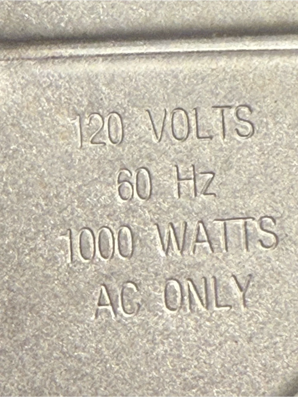 West Bend Company electric wok, model number 79525.It is a 6-quart capacity wok